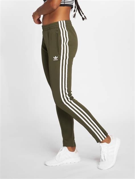 adidas jogginghose damen olivgrün|Olive adidas Jogginghosen für Sport & Freizeit .